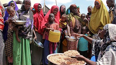 U.N. food agency to suspend food aid for 750,000 people in Somalia