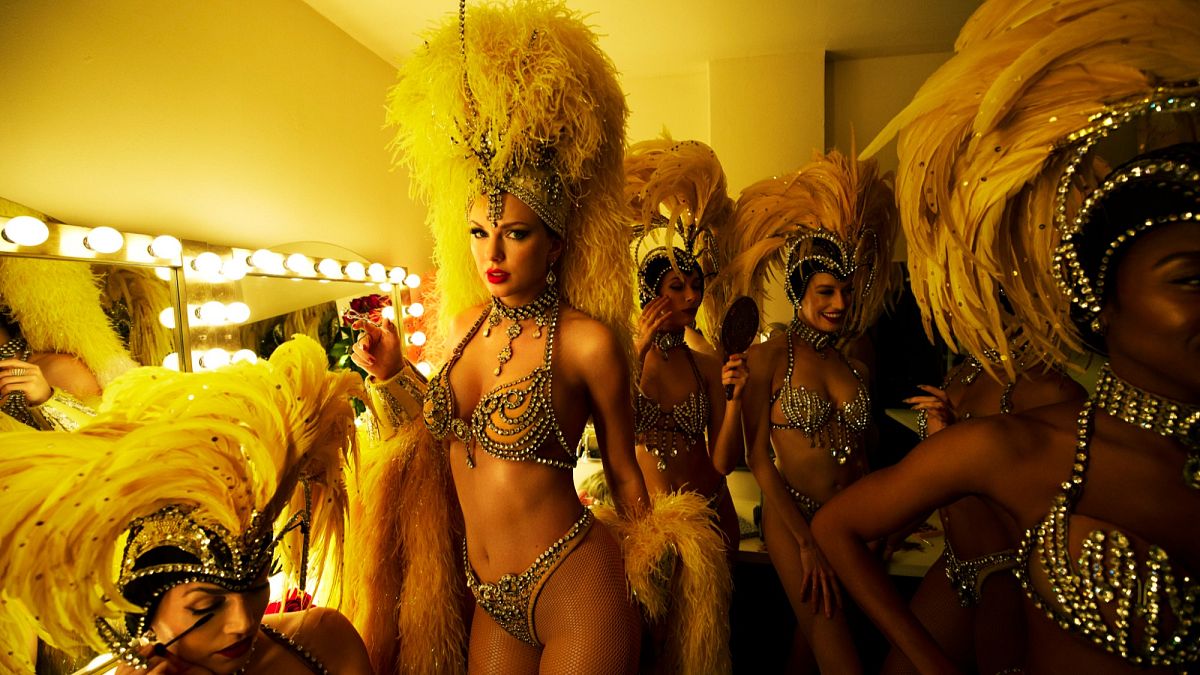 Taylor Swift’s ‘The Life of a Showgirl’ shatters sales and streaming records
