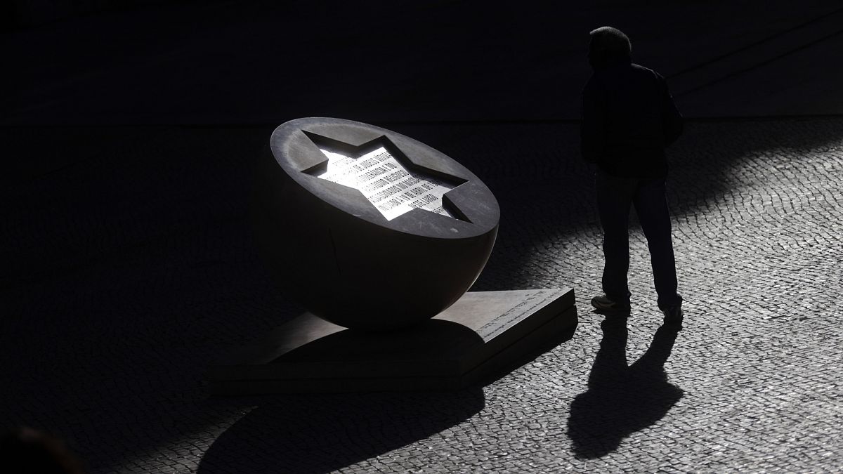 Dois anos após o ataque do Hamas, judeus e muçulmanos vivem realidades muito diferentes em Espanha