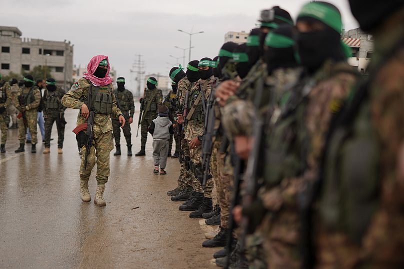 Des combattants du Hamas à Nuseirat, dans la bande de Gaza, le samedi 22 février 2025.