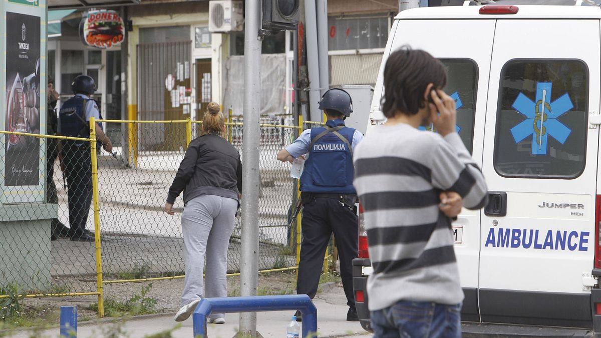 Candidato albanês de centro-esquerda baleado na Macedónia do Norte antes das eleições municipais