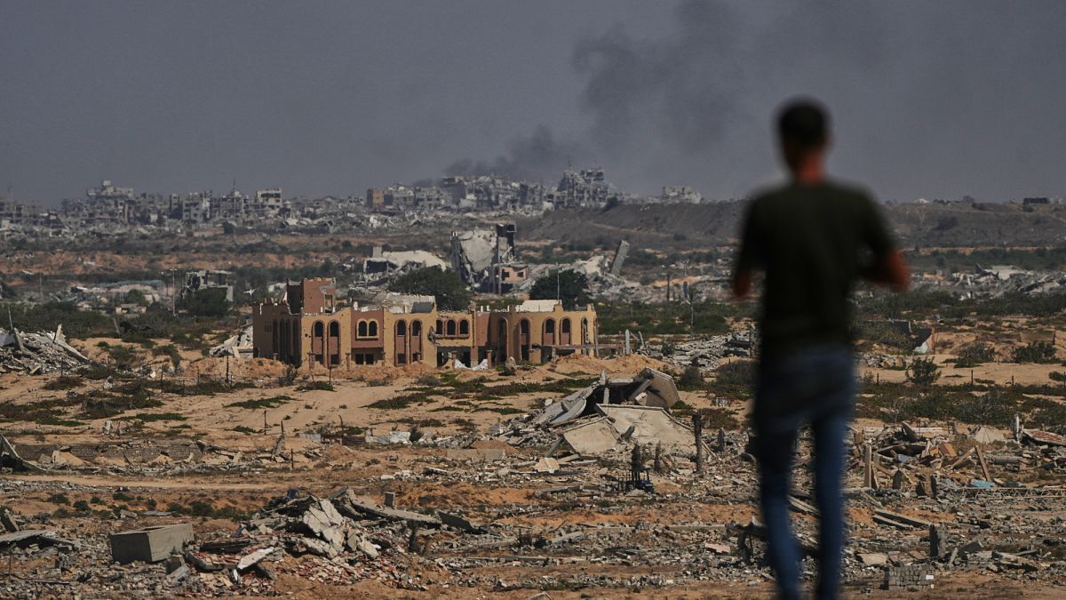 'Extraordinary news': World breathes sigh of relief at Israel-Hamas peace deal