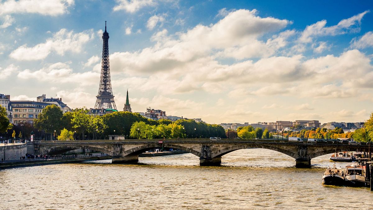 "Il n'y a plus de capitaine à la barre" : la crise politique française inquiète le secteur technologique