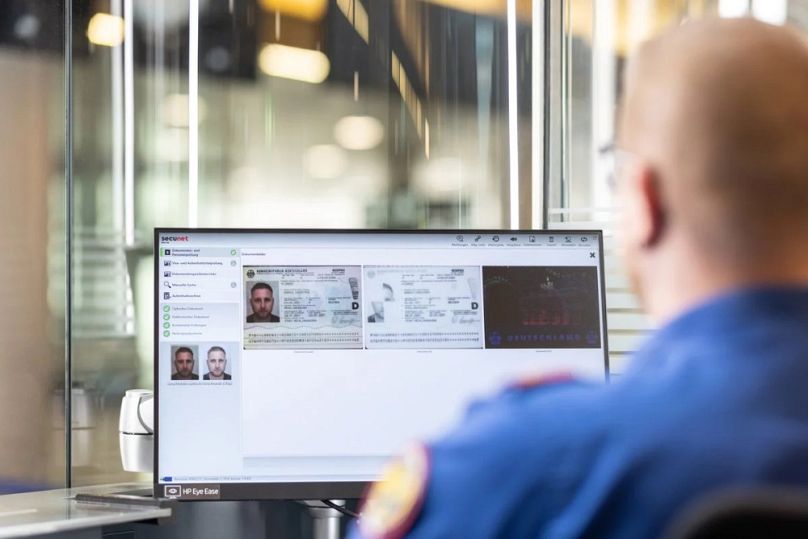 Adatellenőrzés az EU területére történő belépéskor