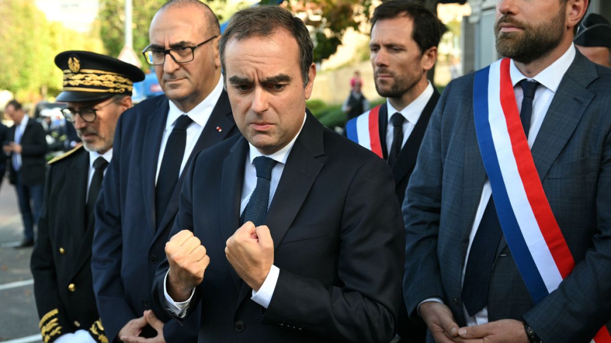 Lecornu II : les ministres LR exclus du parti, les motions de censure RN et LFI déposées