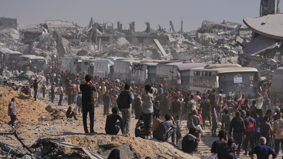 Israel keeps Rafah crossing closed to Gaza aid delivery as Hamas returns four more bodies