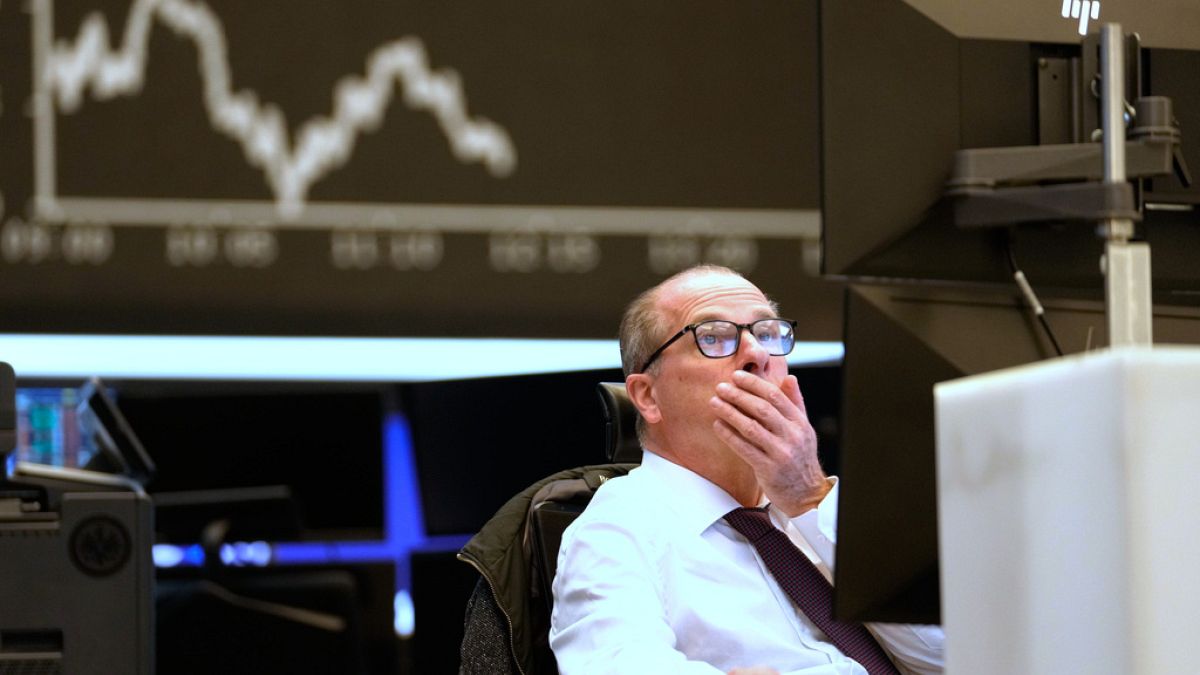 European markets turn gloomy as US–China trade war looms