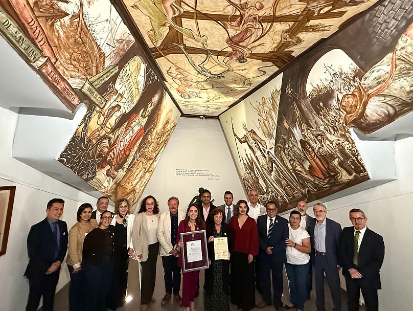 La concejala de Turismo y Patrimonio del Ayuntamiento de Toledo, Ana Pérez Álvarez, y la presidenta municipal de Guanajuato, Samantha Smith, en Toledo.