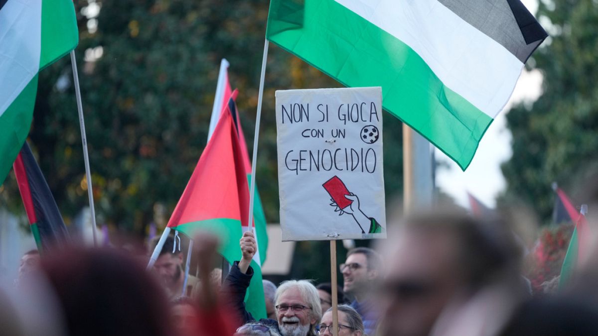 Três feridos e 15 detidos após confrontos em manifestação antes de jogo entre Itália e Israel