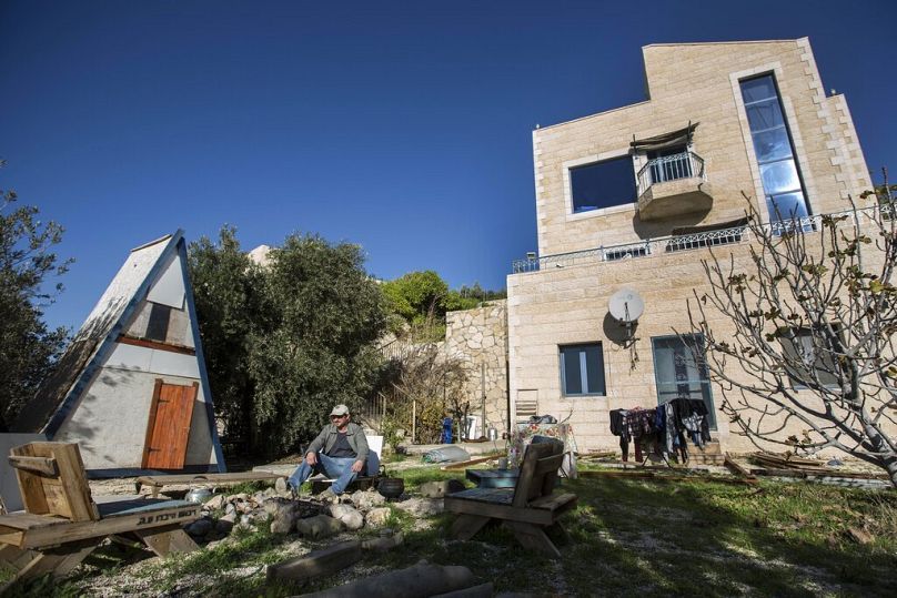 منزل ضيافة في مستوطنة إسرائيلية مدرَج على موقع Airbnb في الضفة الغربية المحتلة، في 17 يناير 2016.