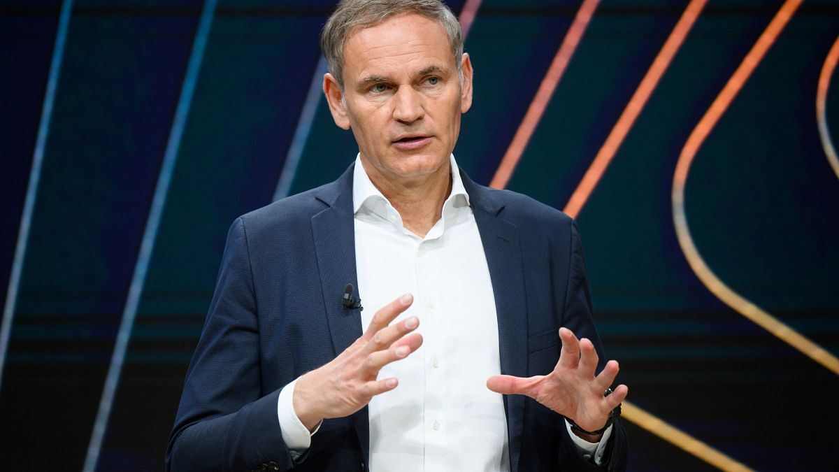 Le patron de Porsche Oliver Blume démissionne - l'ex-manager de Ferrari arrive