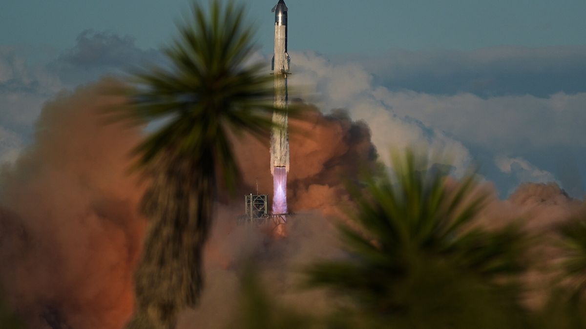 Time is ‘running out’ for SpaceX as Artemis III mission deadline looms, despite successful launch