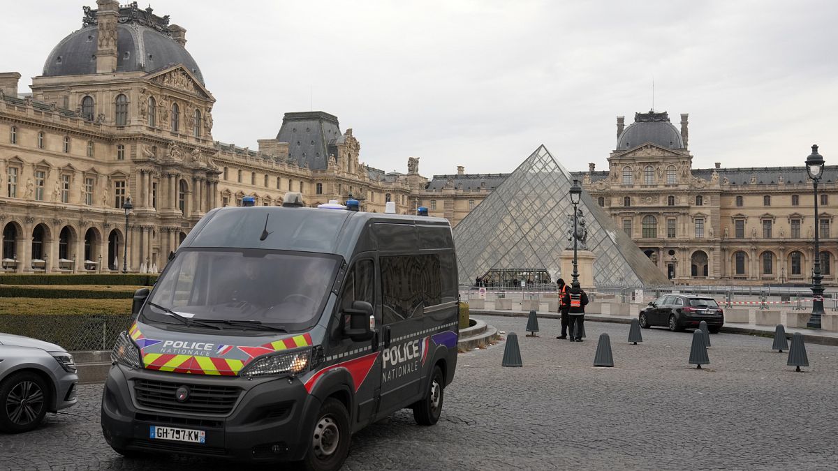 Jewels of 'inestimable' value stolen from Louvre museum in Paris in major heist