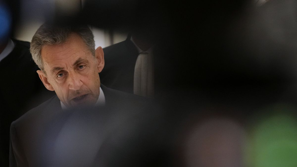 Nicolas Sarkozy a été reçu à l'Élysée quelques jours avant son incarcération