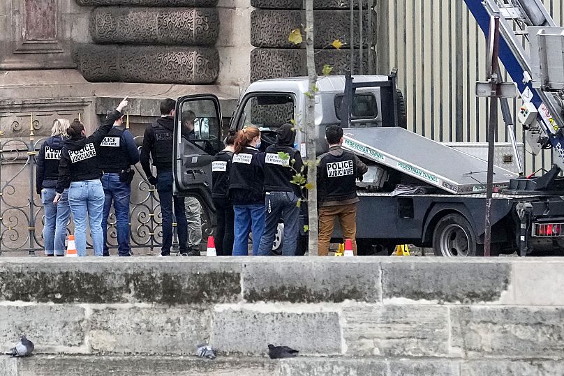 Francia ügynökök a külső helyszínen