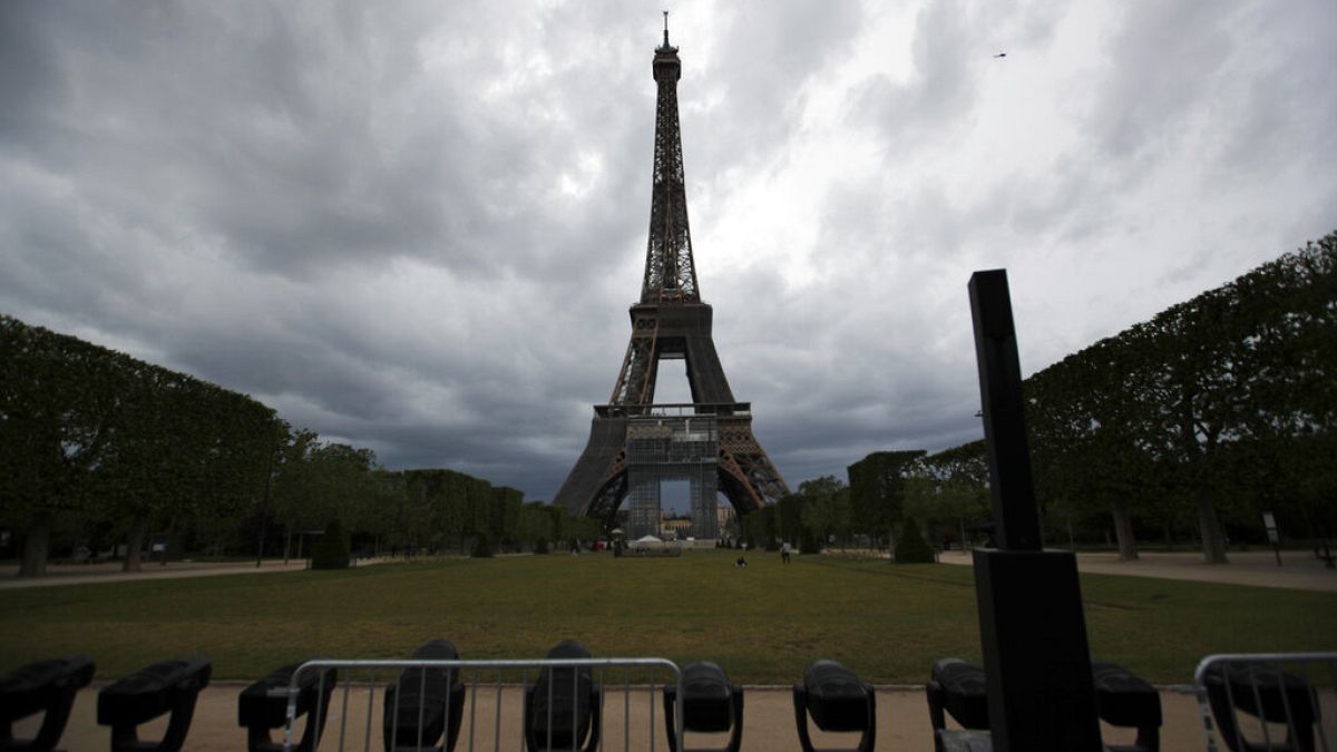 Une tornade s’abat sur la banlieue parisienne : un mort