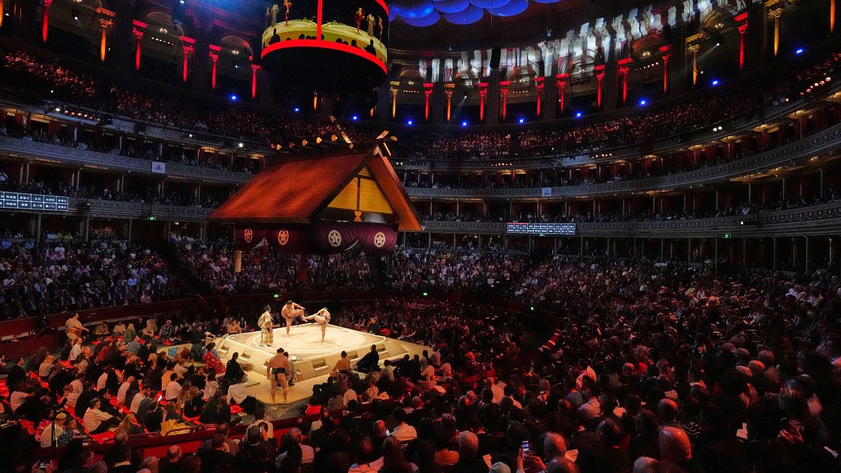 In pictures: Ancient Japanese sumo returns to London for the first time in over 30 years