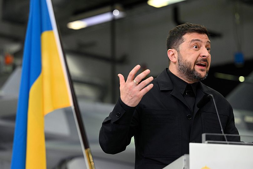 Президент Украины Владимир Зеленский во время пресс-конференции в Линчепинге, 22 октября 2025 года