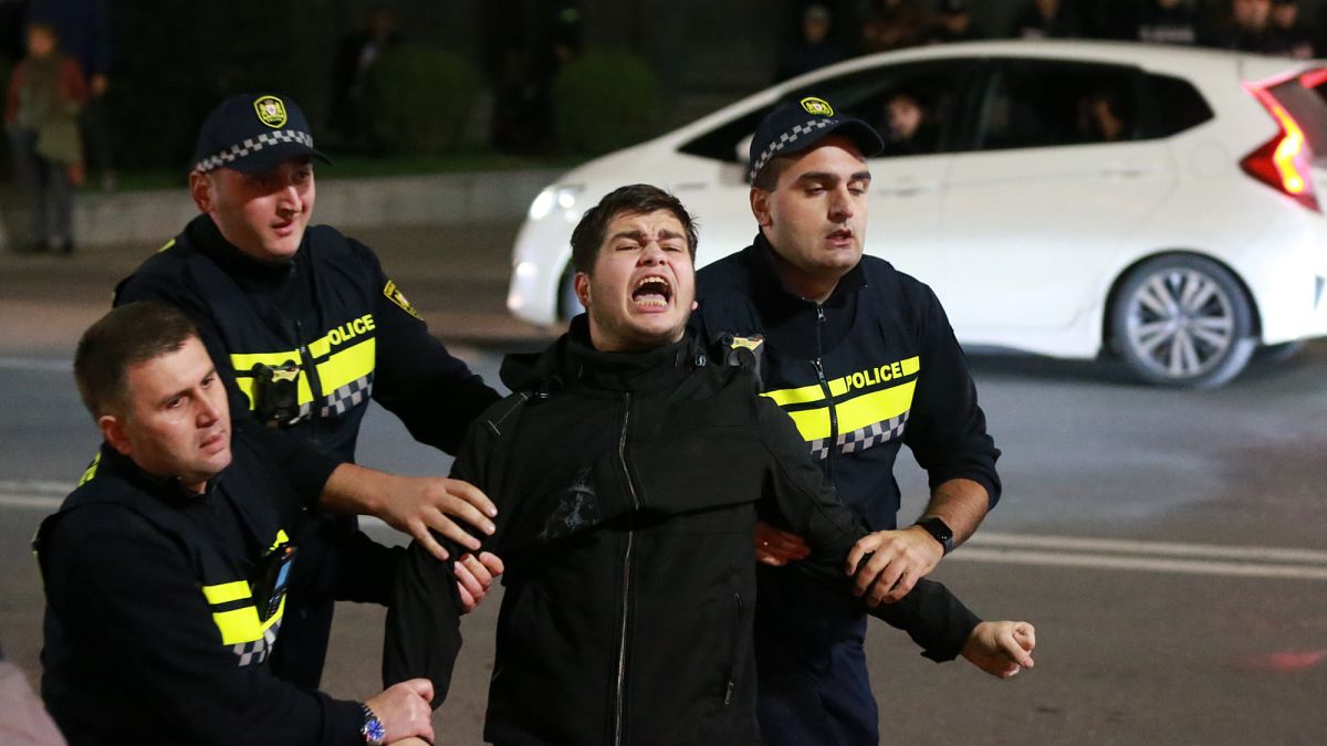 Manifestation de masse à Tbilissi en soutien des lauréats du prix Sakharov 2025