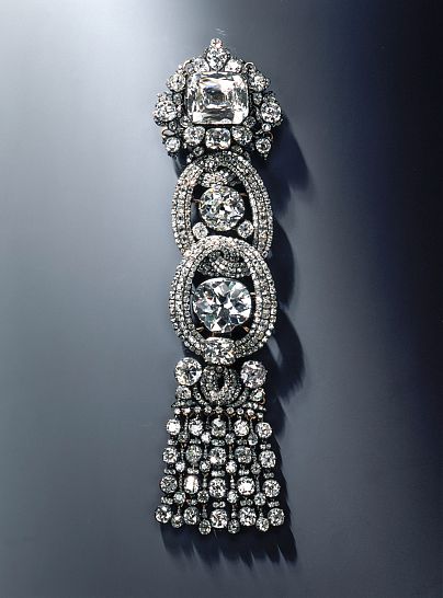 Epaulette mit dem sog. "Sächsischen Weißen" aus der Brillantgarnitur