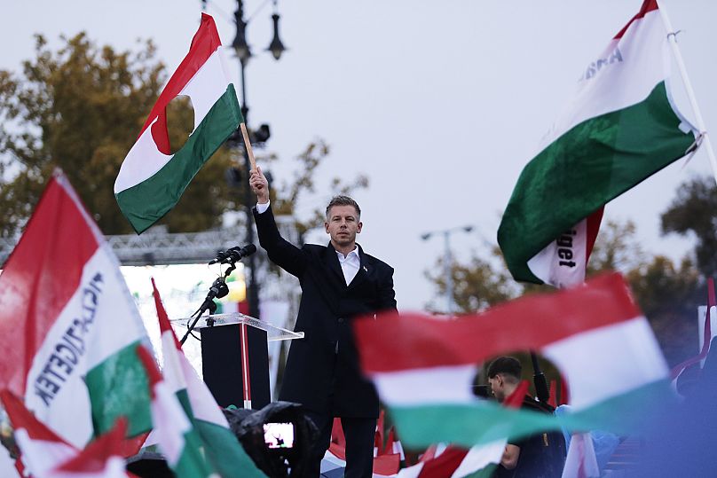 El líder del partido opositor Tisza, Peter Magyar, durante una manifestación el 23 de octubre de 2025 en Budapest.