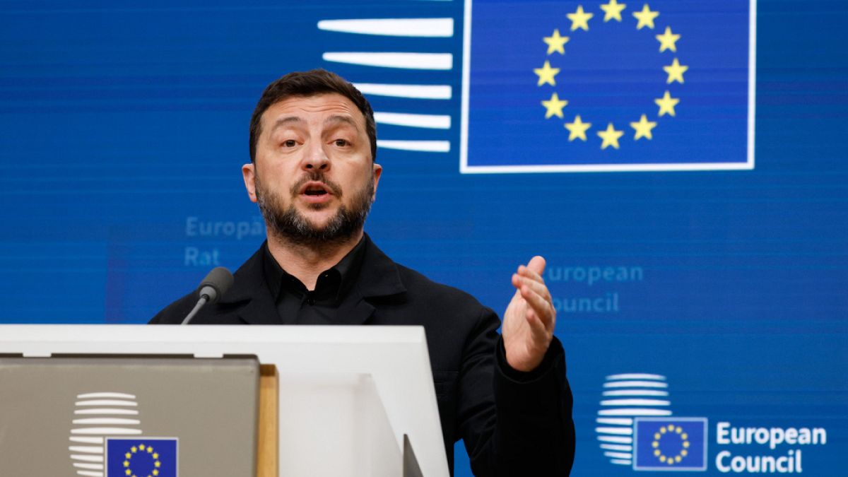 Β. Ζελένσκι: «Η Ρωσία έφερε τον πόλεμο, η Ρωσία πρέπει να πληρώσει» Β. Ζελένσκι: «Η Ρωσία έφερε τον πόλεμο, η Ρωσία πρέπει να πληρώσει»