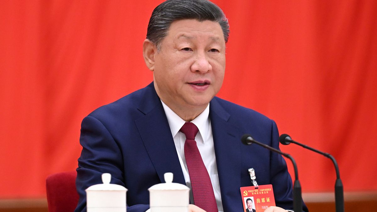 China se centra en la incorporación tecnología y los consumidores mientras las guerras comerciales golpean la caudal