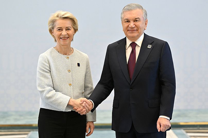 Uzbekistan's President Shavkat Mirziyoyev and European Commission President Ursula von der Leyen in Samarkand, 4 April, 2025