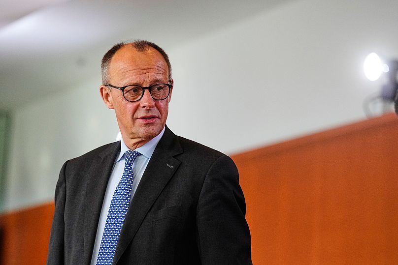 Merz hatte seine Aussage zunächst nicht präzisieren wollen.