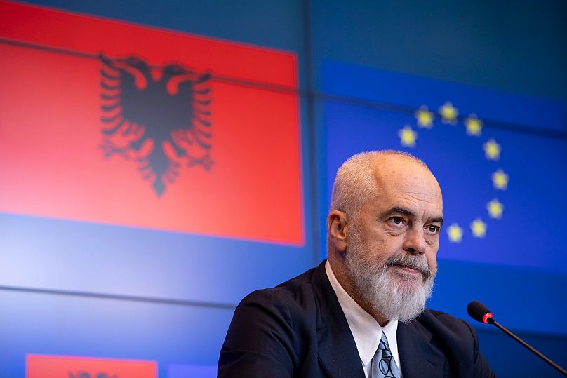 Il primo ministro albanese Edi Rama partecipa alla conferenza stampa dopo la seconda conferenza intergovernativa Ue-Albania in Lussemburgo, 15 ottobre 2024.
