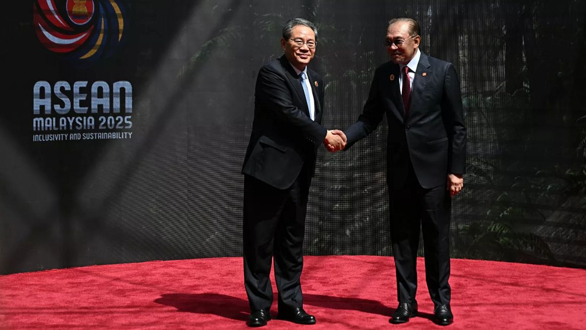 China signs expanded ASEAN free trade pact as alternate to US protectionism