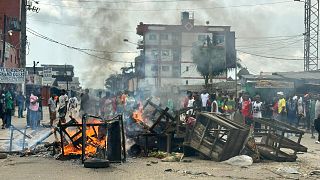 Cameroun : Douala en proie à la violence après la victoire de Paul Biya