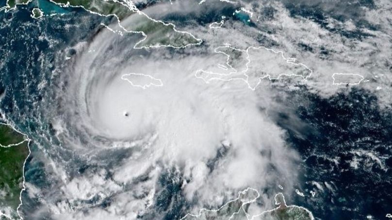 Dieses Satellitenbild der National Oceanographic and Atmospheric Administration zeigt den Hurrikan Melissa am Montag, 27. Oktober 2025.