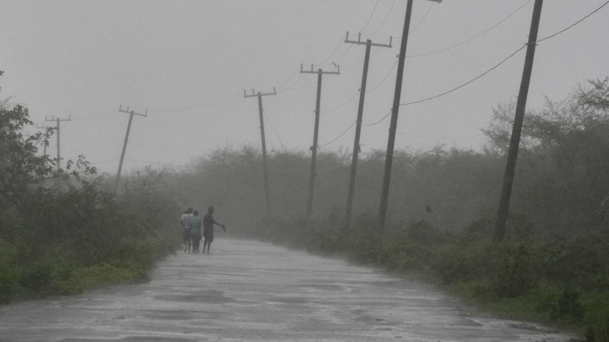 Watch: Streets flood in Kingston as Hurricane Melissa slams Jamaica