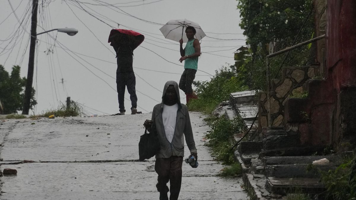 Hurricane Melissa makes landfall in Cuba, over 700,000 evacuated