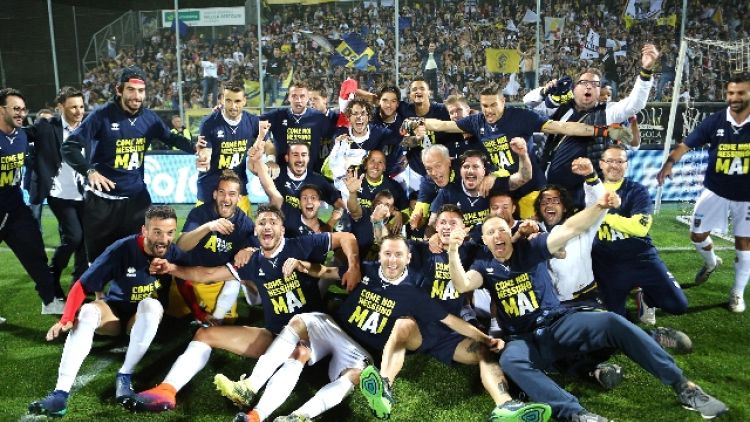 Parma, Uva "sua vicenda è favola calcio"