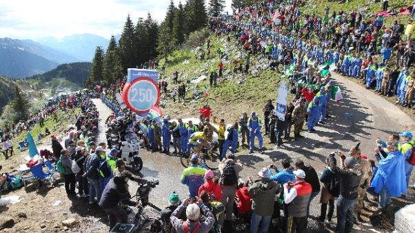 Giro: lo Zoncolan è di Froome Giro: lo Zoncolan è di Froome