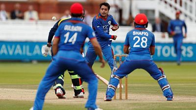 Cricket - Teenager Rashid's all-round heroics guide Hyderabad to IPL final Cricket - Teenager Rashid's all-round heroics guide Hyderabad to IPL final