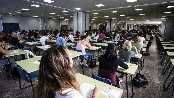 Tremila aspiranti infermieri per 5 posti Tremila aspiranti infermieri per 5 posti