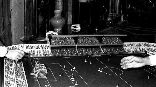 A Bologna torneo internazionale Subbuteo A Bologna torneo internazionale Subbuteo
