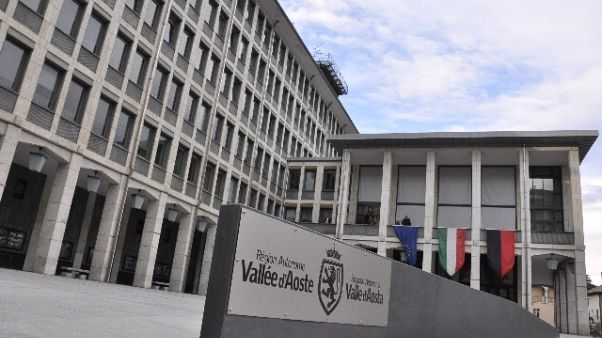 Exploit Lega, Pd fuori da Consiglio Vda Exploit Lega, Pd fuori da Consiglio Vda
