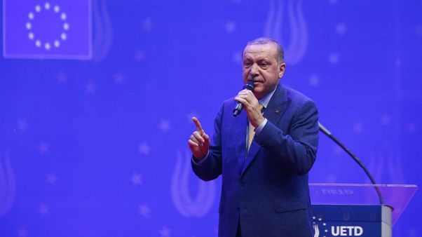 إردوغان يقول إن الدول التي تملك أسلحة نووية "تهدد العالم" إردوغان يقول إن الدول التي تملك أسلحة نووية "تهدد العالم"