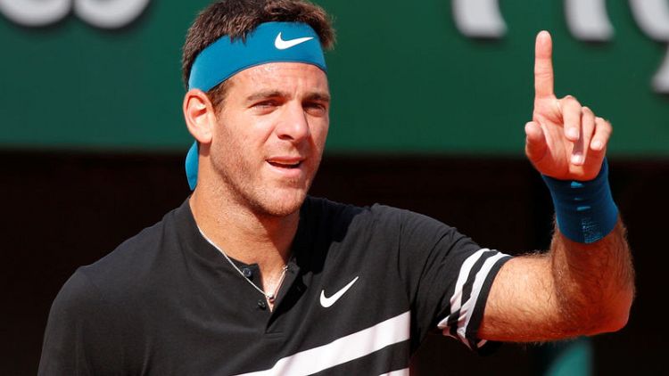 Del Potro ends Benneteau's French Open career