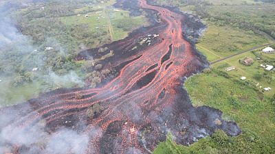 الحمم البركانية تتسرب إلى موقع محطة طاقة حرارية في هاواي