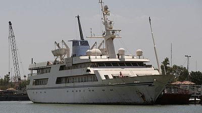 حصري-يخت صدام حسين يتحول لفندق للمرشدين البحريين