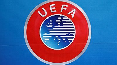 الاتحاد الأوروبي لكرة القدم يوجه اتهاما لروما وليفربول بعد إصابة مشجع