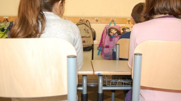 Maltratta alunni, sospesa maestra Maltratta alunni, sospesa maestra