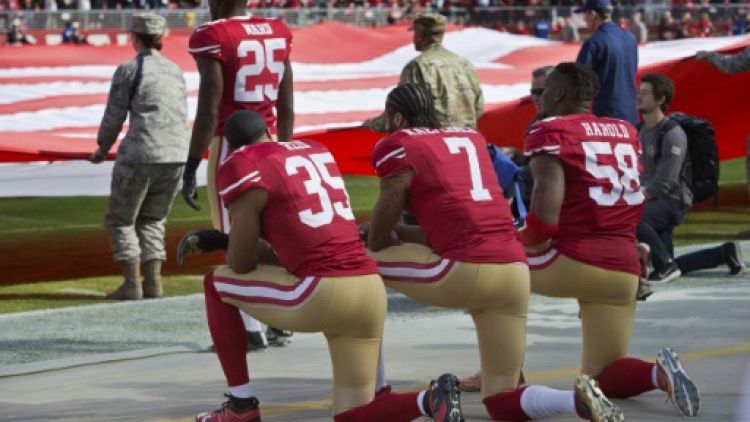 Football américain: respectez l'hymne ou restez dans les vestiaires, décide la NFL