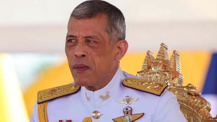 Thailand's king revokes ranks of senior monks involved in alleged graft