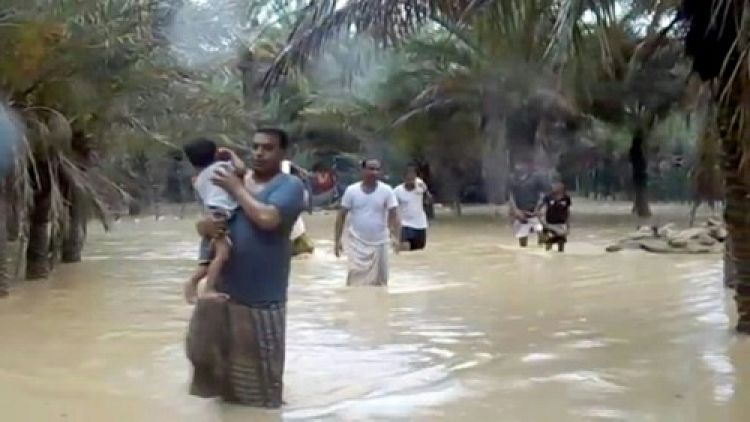 Yémen: le cyclone Mekunu touche l'île de Socotra, 17 disparus